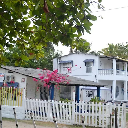 Cabanas Los Juanchos Covenas Exterior photo