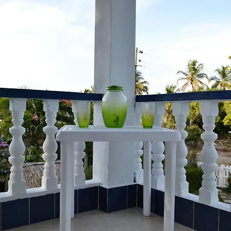 Cabanas Los Juanchos Covenas Exterior photo